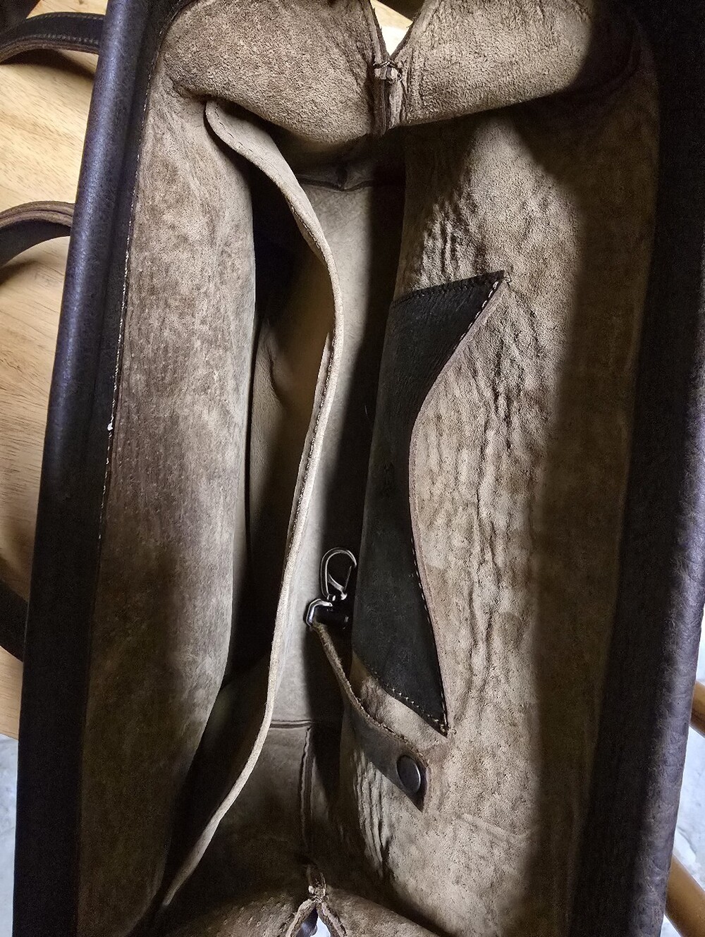 Saddleback Leather Co. Everyday Purse - Picture 5 of 5